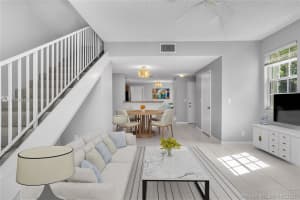 891 Sevilla Cir, Weston, FL 33326, Sold 09/10/21