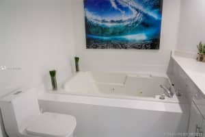16445 Collins Ave, Sunny Isles Beach, FL 33160, Sold 10/19/21