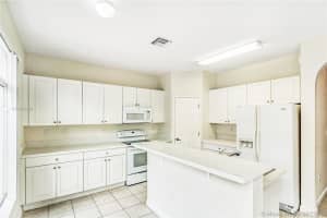 5615 NW 112th Path, Doral, FL 33178, Sold 11/01/21
