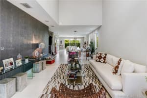 9721 NW 74th Terrace, Doral, FL 33178, Sold 02/18/22