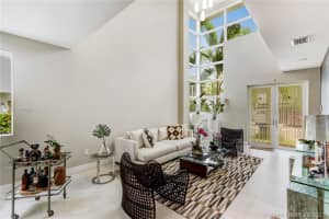 9721 NW 74th Terrace, Doral, FL 33178, Sold 02/18/22
