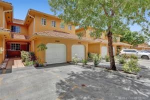 7510 NW 175th St, Hialeah, FL 33015, Sold 10/04/21