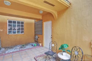 7510 NW 175th St, Hialeah, FL 33015, Sold 10/04/21
