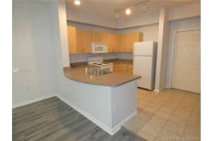 533 NE 3rd Ave, Fort Lauderdale, FL 33301, Sold 10/08/21