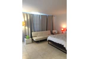 100 Lincoln Rd, Miami Beach, FL 33139, Sold 01/31/23