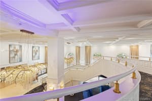 5225 Collins Ave, Miami Beach, FL 33140, Sold 03/29/22