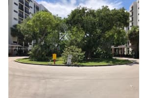 16919 N Bay Rd, Sunny Isles Beach, FL 33160, Sold 02/28/22