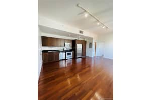 935 Euclid Ave, Miami Beach, FL 33139, Sold 10/05/21