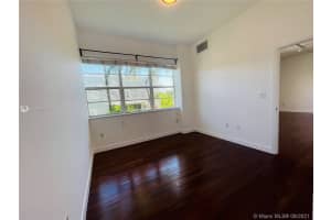 935 Euclid Ave, Miami Beach, FL 33139, Sold 10/05/21