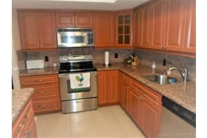 600 Biltmore Way, Coral Gables, FL 33134, Sold 10/08/21