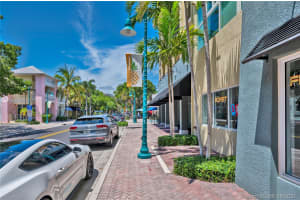 235 NE 1st St, Delray Beach, FL 33444, Sold 09/24/21