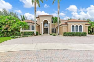 12402 Grand Oaks Dr, Davie, FL 33330, Sold 10/29/21