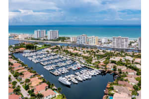 1563 Breakwater Terrace, Hollywood, FL 33019, Sold 01/12/22