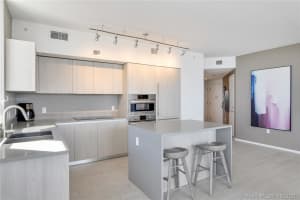 4010 S Ocean Dr r2501, Hollywood, FL 33019, Sold 05/02/22