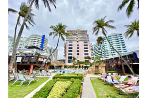 5225 Collins Ave, Miami, FL 33140, Sold 07/01/22