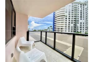 5225 Collins Ave, Miami, FL 33140, Sold 07/01/22