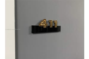 5225 Collins Ave, Miami, FL 33140, Sold 07/01/22