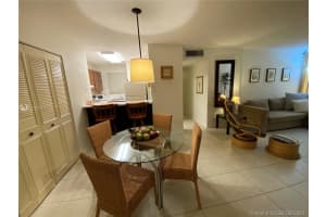 8821 W Flagler St, Miami, FL 33174, Sold 11/04/21