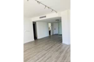 20500 W Country Club Dr, Aventura, FL 33180, Sold 02/28/22