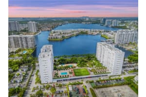2851 NE 183rd St #2103e, Aventura, FL 33160, Sold 08/29/22