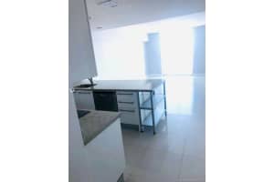 185 SW 7th St 12th floor, Miami, FL 33130, Sold 12/01/21