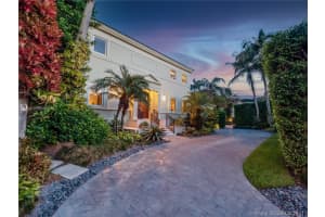 134 Rosales Ct, Coral Gables, FL 33143, Sold 10/18/21