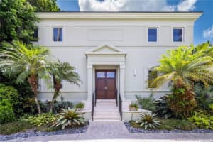 134 Rosales Ct, Coral Gables, FL 33143, Sold 10/18/21