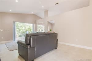 7521 SW 149th Ct, Miami, FL 33193, Sold 09/24/21