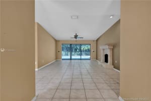 5254 NW 94th Doral Pl, Doral, FL 33178, Sold 11/10/21