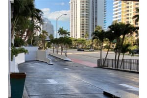 5601 Collins Ave, Miami Beach, FL 33140, Sold 02/03/22