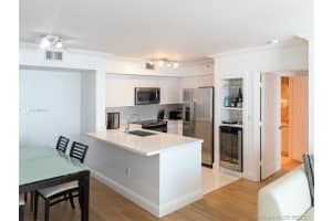 1155 Brickell Bay Dr, Miami, FL 33131, Sold 09/02/21