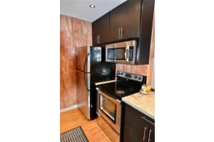 641 Espaola Way, Miami Beach, FL 33139, Sold 02/24/22