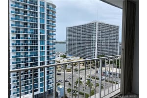 1865 79th Street Causeway, North Bay Village, FL 33141, Sold 11/29/21
