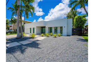 2020 NE 121st Rd, North Miami, FL 33181, Sold 11/22/21