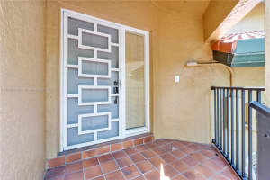 8935 W Sunrise Blvd, Plantation, FL 33322, Sold 07/25/22