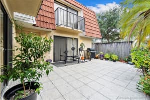 732 NW 99th Cir, Plantation, FL 33324, Sold 10/01/21