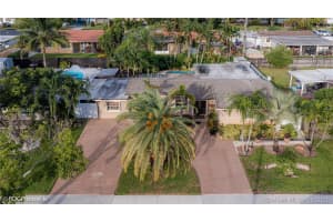 17431 NW 82nd Ct, Hialeah, FL 33015, Sold 10/19/21