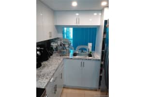 9411 SW 4th St, Miami, FL 33174, Sold 08/17/21