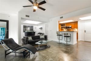 110 Washington Ave, Miami Beach, FL 33139, Sold 11/15/21
