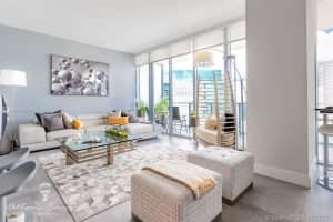 3301, 1300 Brickell Bay Dr #3505, Miami, FL 33131, Sold 01/25/22