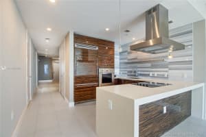 1100 Biscayne Blvd, Miami, FL 33132, Sold 09/24/21