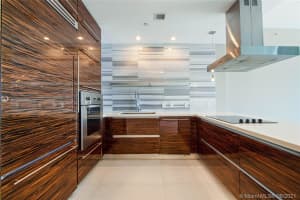 1100 Biscayne Blvd, Miami, FL 33132, Sold 09/24/21