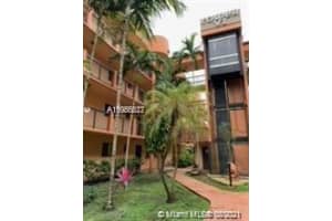 5560 W 21st Ct, Hialeah, FL 33016, Sold 11/09/21