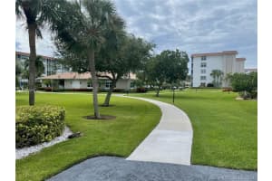 910 Dogwood Dr, Delray Beach, FL 33483, Sold 11/19/21