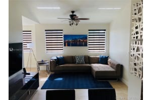 18348 NW 68th Ave, Hialeah, FL 33015, Sold 10/18/21