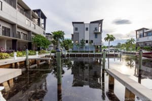 474 SE 1st Cir, Pompano Beach, FL 33060, Sold 10/15/21