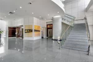 18800 NE 29th Ave, Miami, FL 33180, Sold 09/23/21