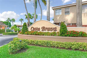 4869 NW 108th Pl, Doral, FL 33178, Sold 11/29/21