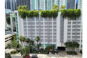 999 Brickell Bay Dr, Miami, FL 33131, Sold 10/20/21