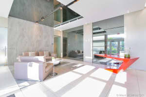 9821 E Bay Harbor Dr, Bay Harbor Islands, FL 33154, Sold 11/29/21